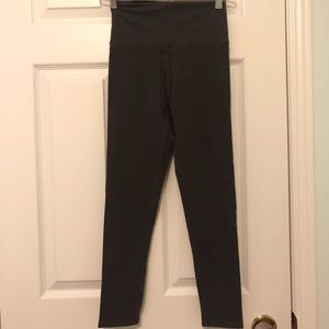 Aritzia atmosphere leggings
